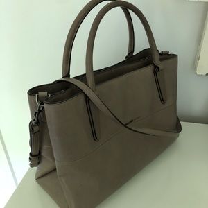 Coach Borough Bag in Nappa Leather!